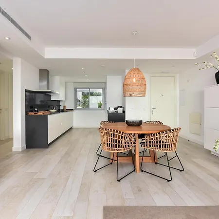 Apartamento Alcazaba Lagoon Διαμέρισμα Εστεπόνα